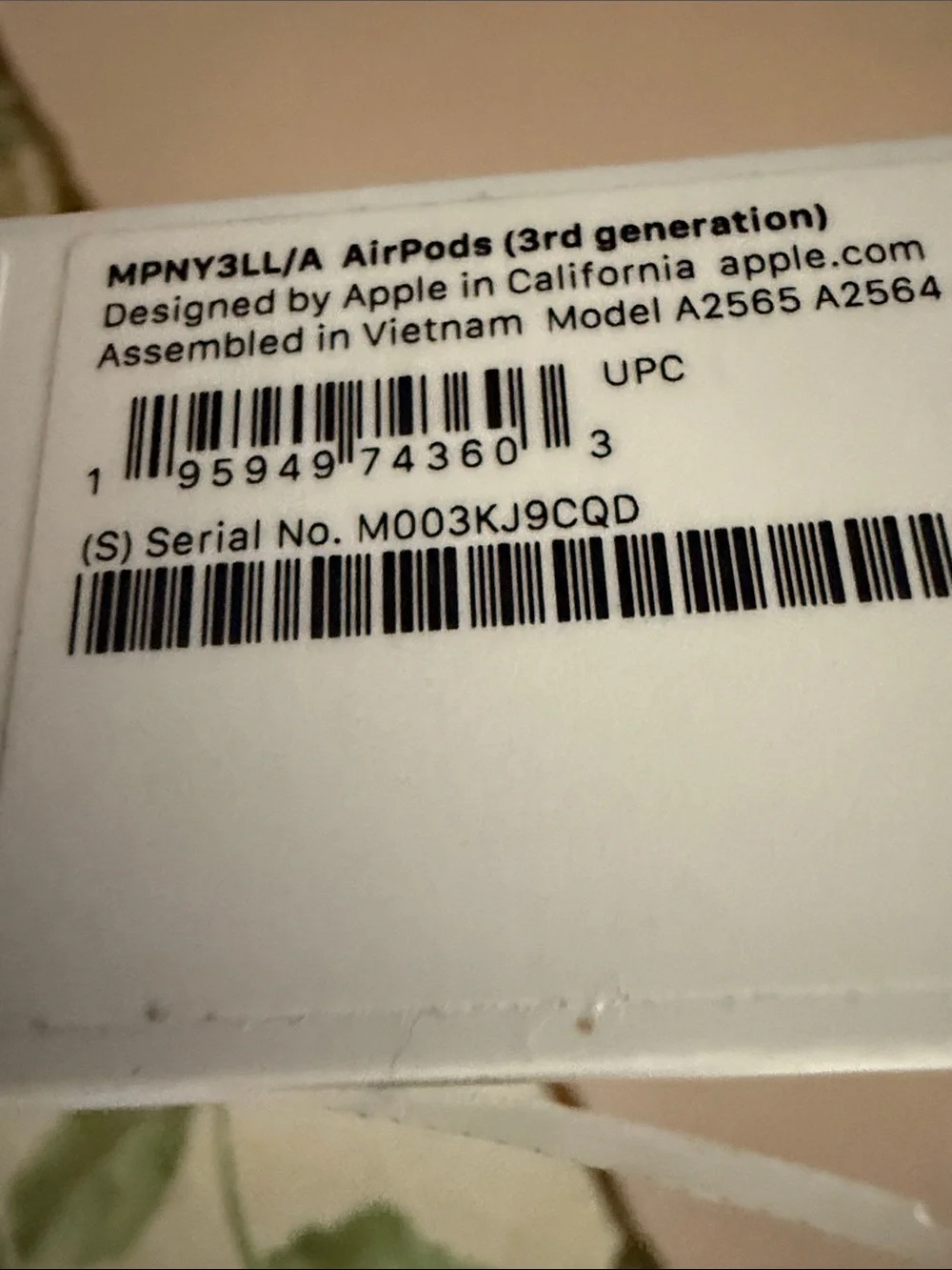 Apple AirPods (3rd Gen) - White Charging Case Artwork